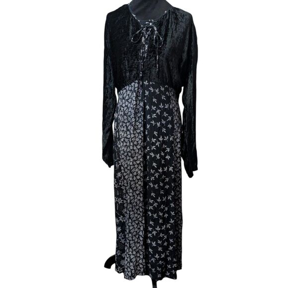 Kroshetta By Papillon Dresses & Skirts - VINTAGE PAPILLON VELVET FLORAL MAXI DRESS BOHO WHIMSIGOTH PATCHWORK BLACK M